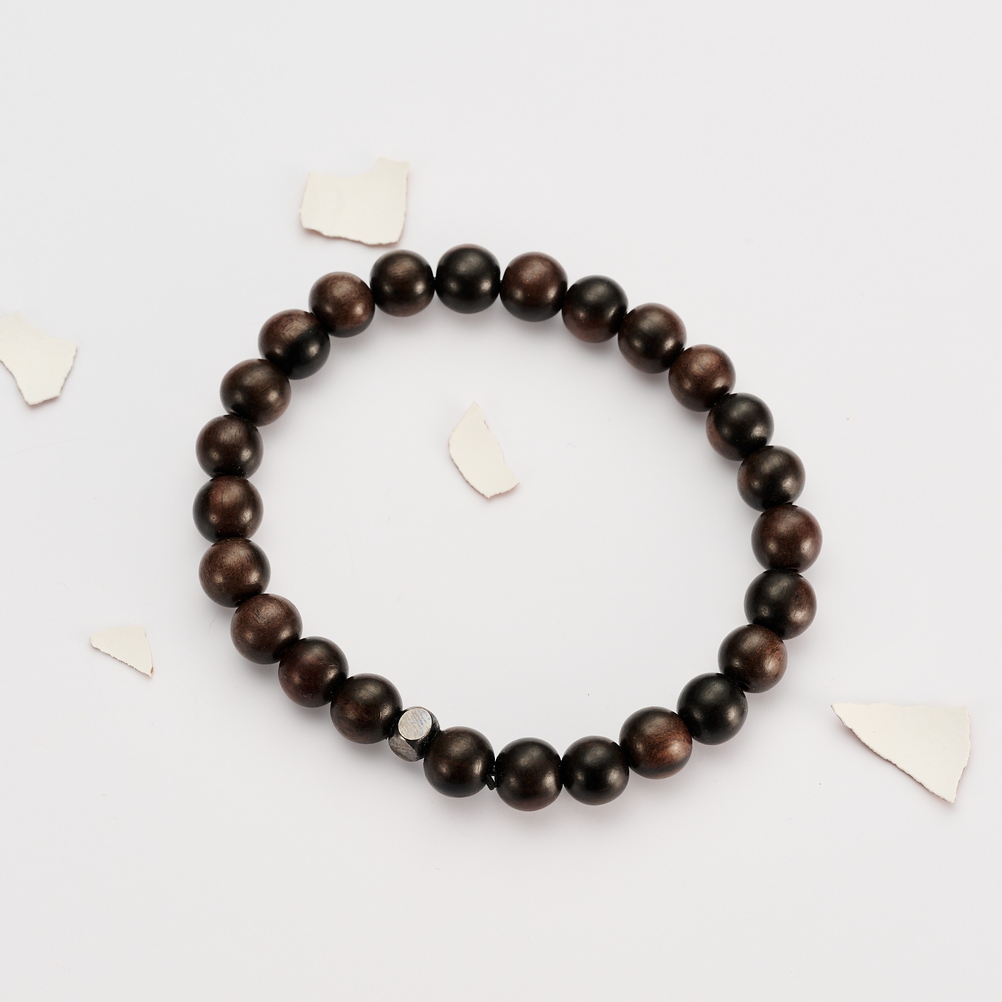Œuf Bracelet homme l'Eggstra caché dans un oeuf de poule