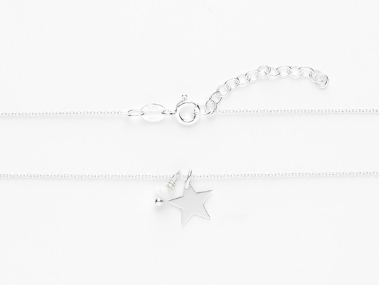 OEUF COLLIER ETOILE EN ARGENT 925 ET SA PIERRE SEMI-PRÉCIEUSE BLANC 